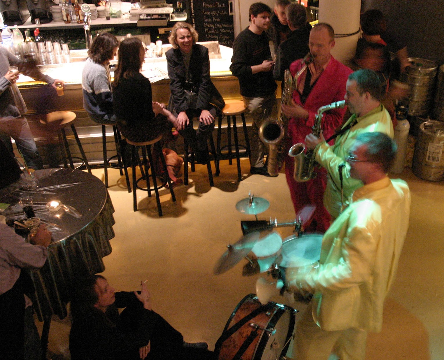 Pneumatisch Dance Trio