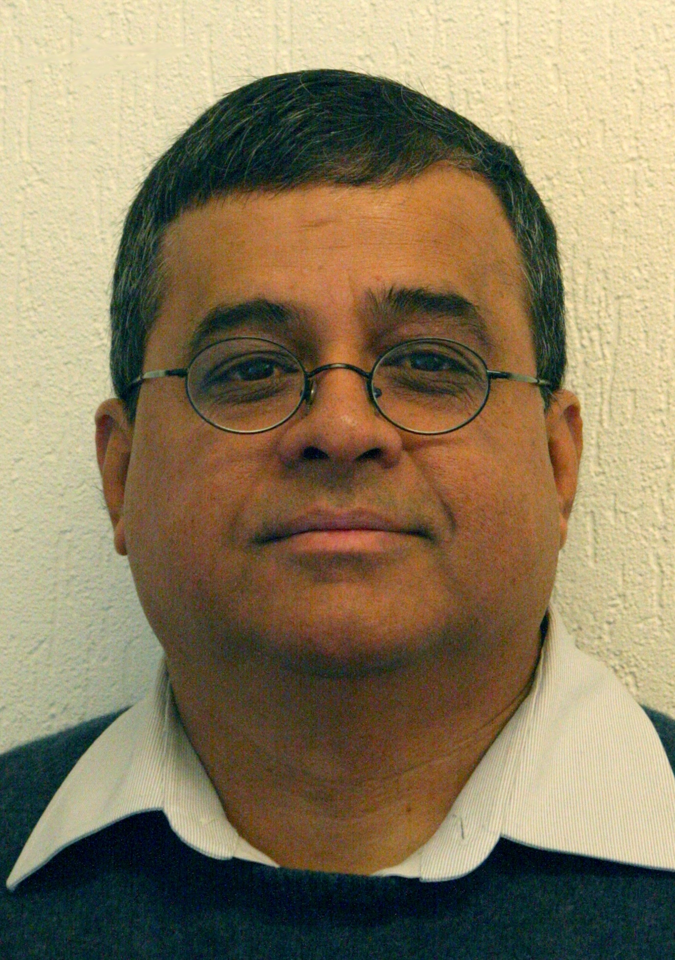 Sandew Hira