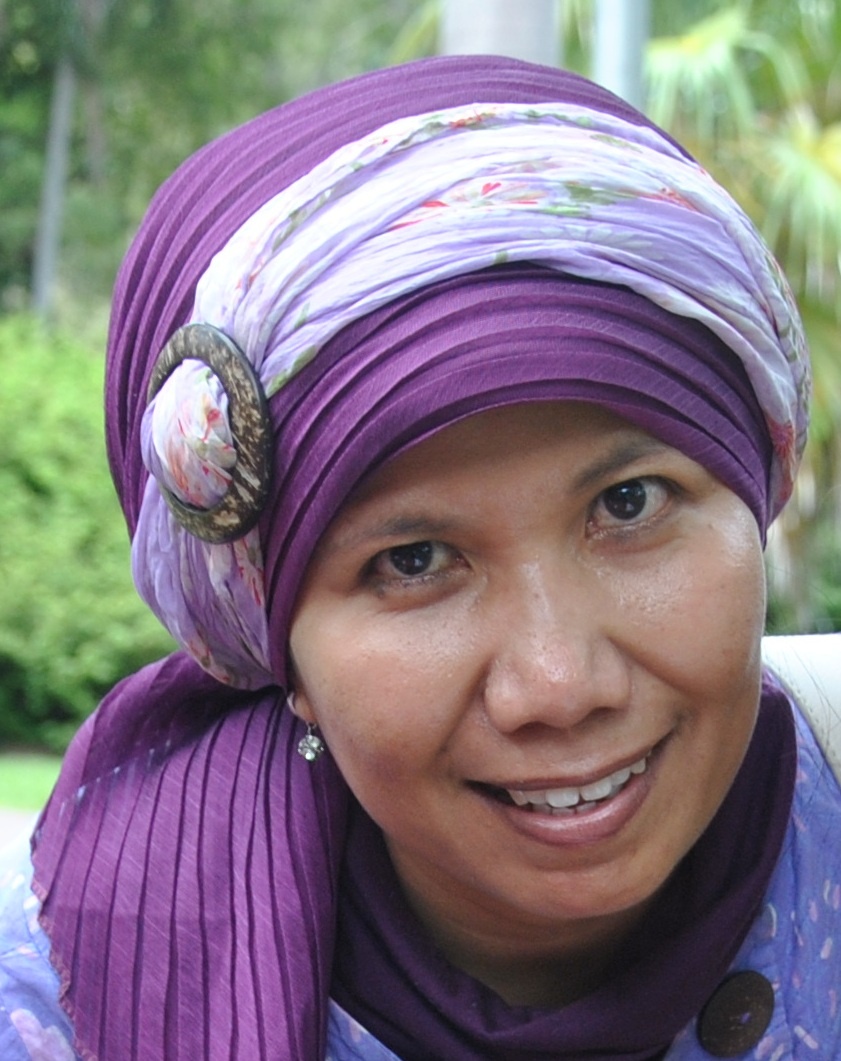 Lily Yulianti Farid