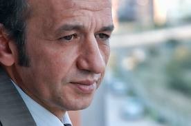 Sadık Yalsızuçanlar